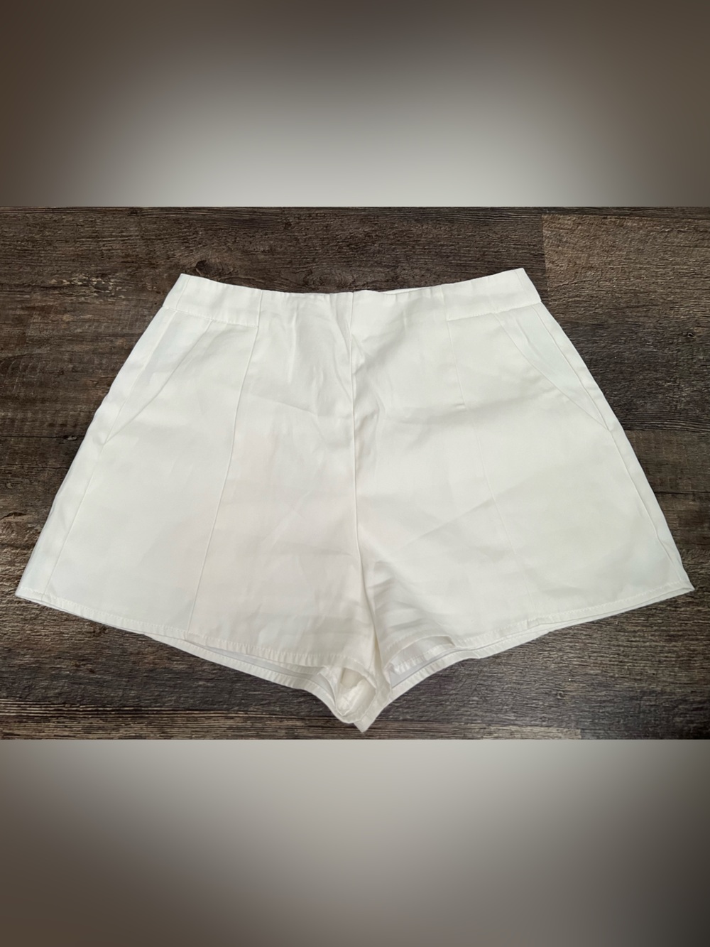 SHEIN White High-Waist Tailored Women's Shorts